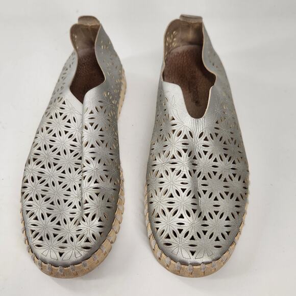 Ilse Jacobsen Tulip Perforated Metallic Slip On Comfort Shoes Size EU38 Silver - Picture 2 of 8